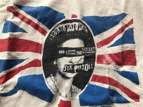 Sex Pistols God Save The Queen Tee UK Flag Graphic Wh Gem
