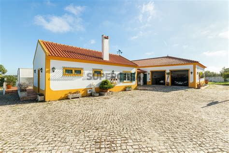 Quintas e casas rústicas Quinta T5 à venda em Estrada Real SUPERCASA