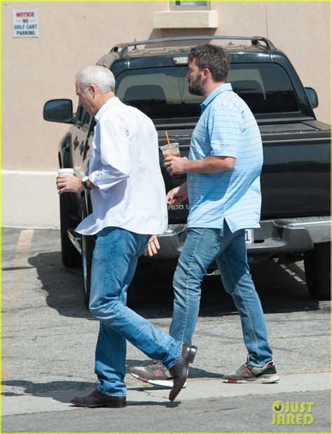 Ben Affleck Steps Out Sans Wedding Ring in Los Angeles: Photo 3446133 ...