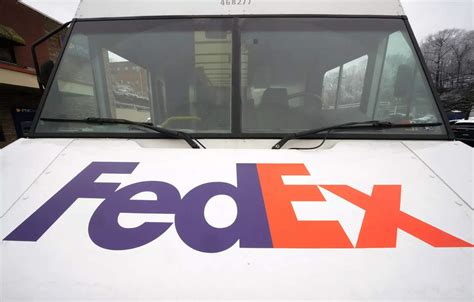 FedEx To Fold Operating Divisions Into One Organization In Cost Cutting