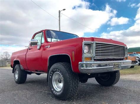 1977 Chevrolet CHEYENNE K10 4X4 SHORT BED Pickup Truck V8 350 3 SPEED