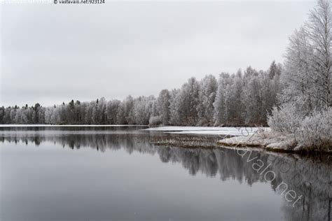 Kuva Kuurainen Lokakuu Kuura Lokakuu J Joki J Rvi Vesi Sula Koivu