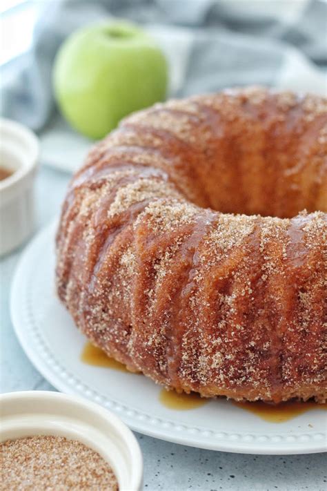 Apple Cider Bundt Cake With Caramel Apple Glaze