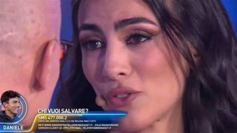 Giulia Salemi Rompe Il Silenzio Dopo L Annuncio Della Crisi