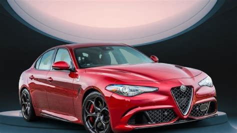 Alfa Romeo Giulia Luxury Sporty All In One Youtube