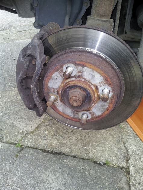 Ford Escort Brake Disc Replacement