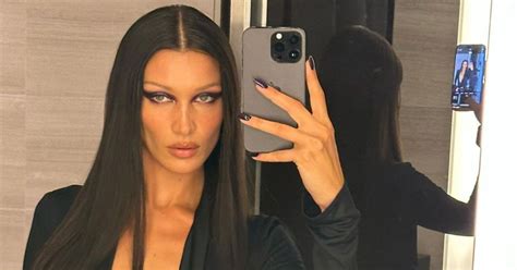 Bella Hadid Et Emily Ratajkowski Cette Tendance Robe Des Ann Es