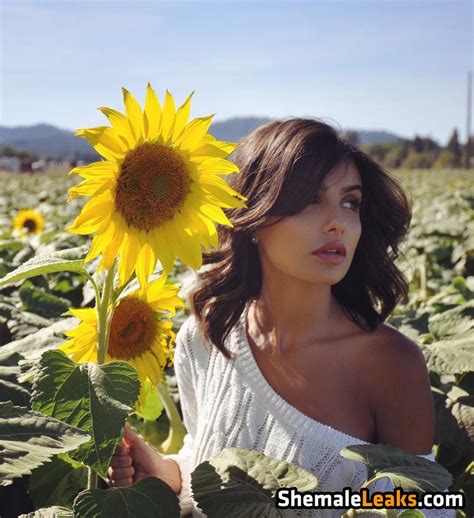 Mikaela Hoover Mikaela Leaked Nude OnlyFans Photo ShemaleLeaks