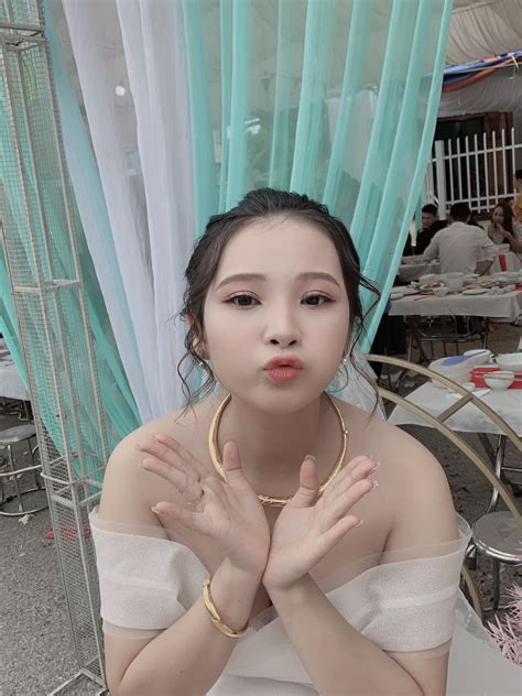 Sau năm bất ngờ nổi tiếng nhan sắc hiện tại của hot girl dân tộc khiến dân mạng trầm trồ