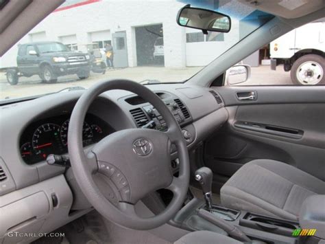 Gray Interior 2005 Toyota Camry LE Photo #63330376 | GTCarLot.com