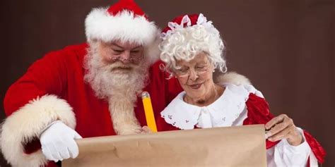 9 Merry Facts About Mrs. Claus - The Fact Site