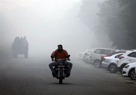 Day After Diwali SMOG Engulfs Delhi NCR Rediff India News