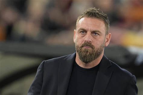 Roma Tegola De Rossi Lesito Degli Esami è Dei Peggiori Salta Il Milan