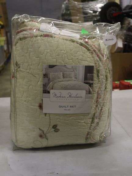 King Size Quilt Set Matthews Auctioneers