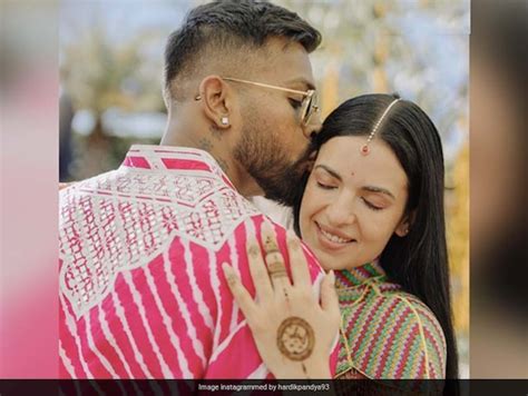 Painted In Love Adorable Pics Of Hardik Pandya With Wife Natasa