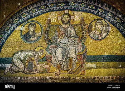 Mosaico Del Emperador Le N Vi Arrodillado Frente A Cristo Pantocr Tor