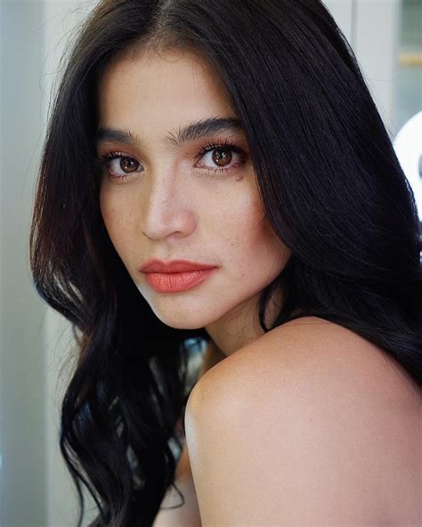 Anne Curtis Is Most Followed Filipino 1st To Reach 14m Twitter