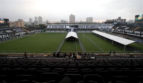 Një Stadium Në Shqipëri Do Të Mbajë Emrin E Pelé Infantino Çdo Vend