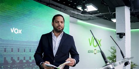 Vox exige la dimisión de Sánchez tras revelar ABC que Hacienda conoció