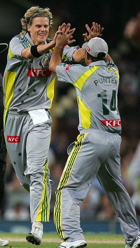 Nathan Bracken And Ricky Ponting Celebrate A Wicket ESPNcricinfo