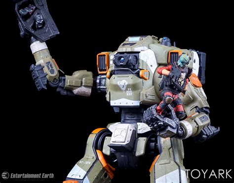 Titanfall 2 BT-7274 by McFarlane - Photo Review - Toy Discussion at ...