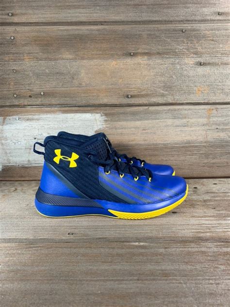 Under Armour Basketball Shoes, Men's Fashion, Footwear, Sneakers on ...