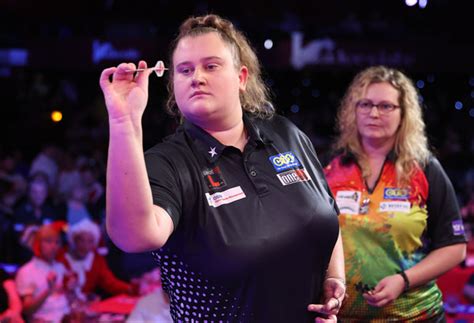 Oche to Bullseye: Female Darts Players Redefining the Game