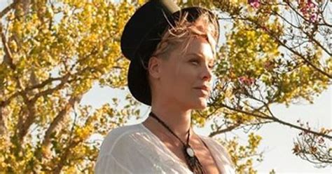 Pregnant Pink Bares Almost All In Nude Instagram Pic