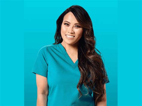 Dr Pimple Popper Talks New Season Of TLC Show ABC News