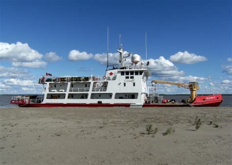 Canadian Coast Guard Uss Dumit