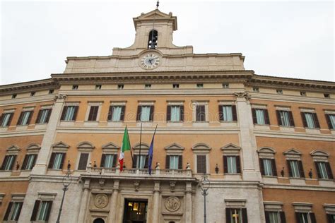 Edificio Italiano Del Parlamento Imagen De Archivo Imagen De