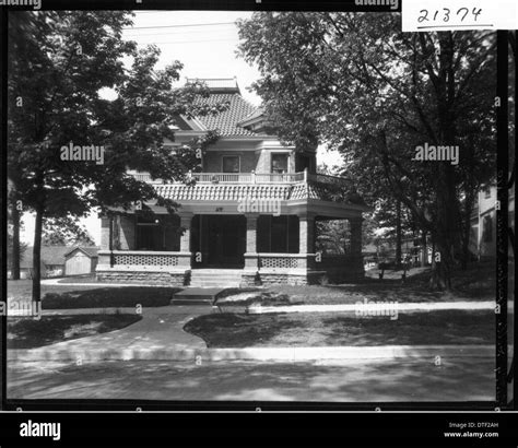 Delta Upsilon Fraternity House 1922 Stock Photo Alamy