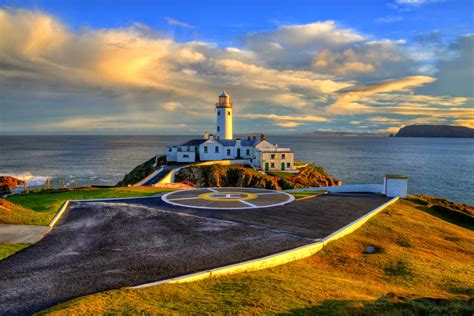 10 Beautiful Lighthouses Around The World Our World Stuff