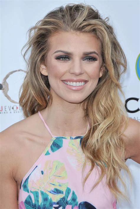 Annalynne Mccord Univers Power Wiki Fandom