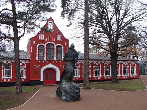 Фото Боярка. Школа №2 (построена как детский приют). 1911г. в городе Боярка
