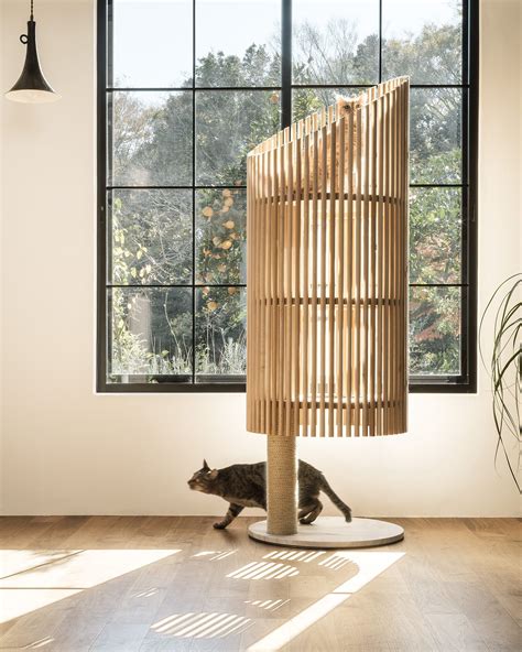 Un arbre à chat design et minimaliste tout droit venu du Japon Arbre