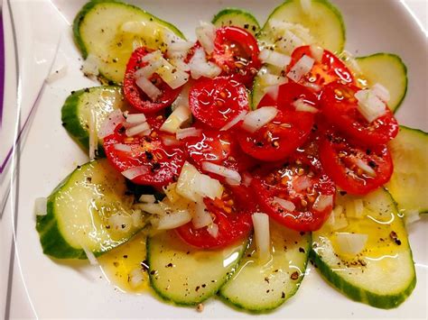 Gurken Tomaten Salat Mit Medit Sauce Rezepte Suchen