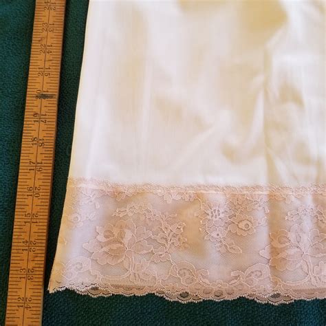 Vintage Kayser Nude Fleshtone Half Slip Lace M Gem