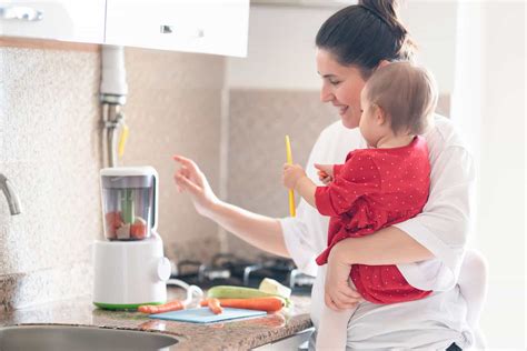 Is A Blender Good For Making Baby Food? - Kitchen Seer