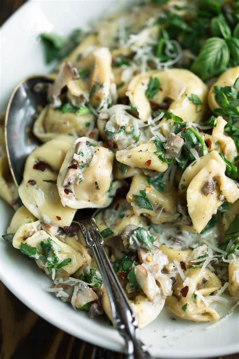 Creamy Mushroom And Spinach Tortellini Peas And Crayons