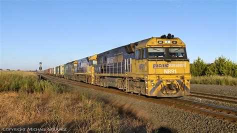 Am Pacific National Intermodal Container Freight Train