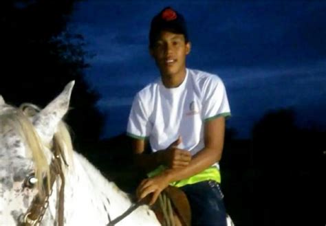 Vaqueiro de 16 anos morre após cair de cavalo em Sigefredo Pacheco Geral