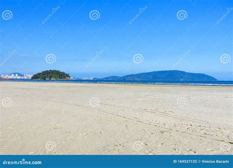 Praia De Itararé E Cidade De Santos Em Segundo Plano Imagem de Stock