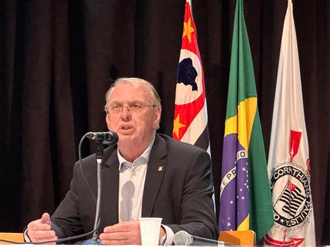 Promotor vê demora em envio de documentos e cobra Corinthians: "Basta