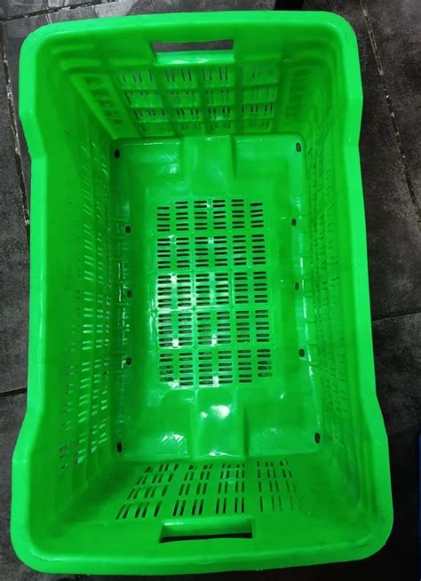 Green Hdpe Plastic Vegetable Crate Outer Dimension Lxwxh X X