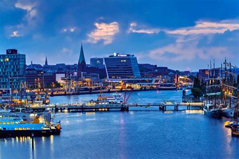 Hamburg Privater One Way Transfer Zum Oder Vom Kieler Hafen GetYourGuide