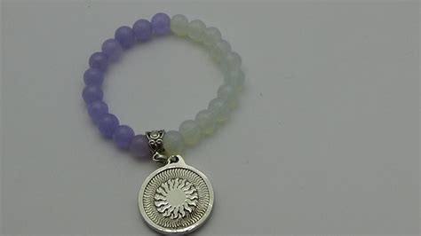 Pulsera De Cuarzo Piedra Luna Y Cuarzo Morado Con Dije Del Enegrama