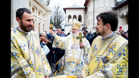 Mesajul Patriarhului Daniel La S Rb Toarea Botezului Domnului