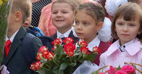 День знаний: первый раз в первый класс (фото) - tochka.net