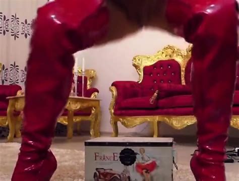 Im Looking Hot With My Horny Eyes And Fuckable Butt